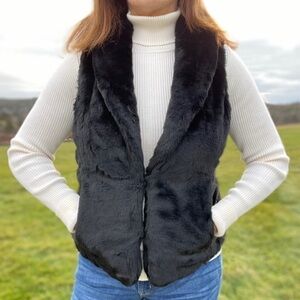American Eagle Outfitters  faux fur vest